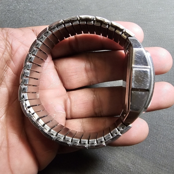 Invicta Special Edition 4230 Ladies Quartz Watch Silver Tone MOP Dial Working cr - Picture 9 of 12